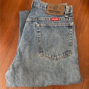 Wrangler Vintage Light Blue Relaxed Jeans